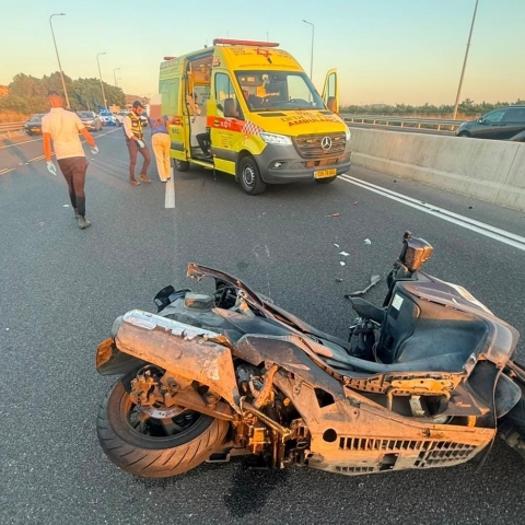 תאונה קשה סמוך לקיבוץ עינת: גבר בן 60 ונערה בת 16 נפצעו באורח קשה - חדשות בפתח תקווה