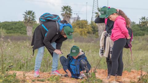 תלמידי פתח תקוה סיירו בבריכת - חינוך בפתח תקווה