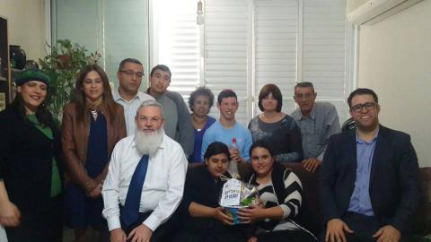 משלוח מנות - חיי זוהר בפתח תקווה