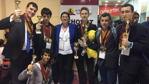 WE ARE THE CHAMPIONS! - חיי זוהר בפתח תקווה