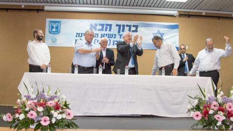 "למה רק כשהנשיא מגיע מנקים - חינוך בפתח תקווה