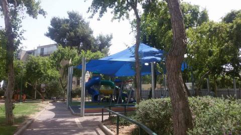 גינת פנחסי – גינה ציבורית - חינוך בפתח תקווה
