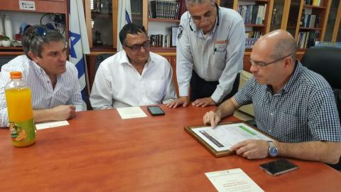 הנקניקים עברו לפ"ת - חדשות בפתח תקווה
