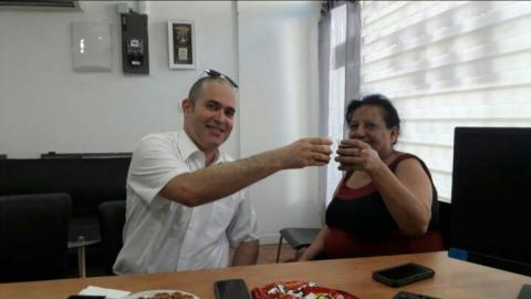 כרמלה דפני: היום, שוטר צעק - חדשות בפתח תקווה