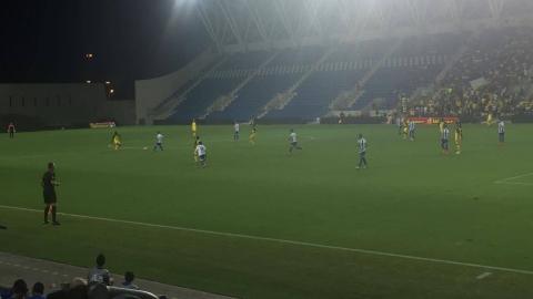 מתקפת יתושים במהלך משחק כדורגל - ספורט בפתח תקווה