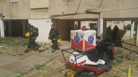 שריפה בדירה ברחוב גורדון - חדשות בפתח תקווה