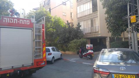 שריפה פרצה בדירה רחוב שמיר - חדשות בפתח תקווה