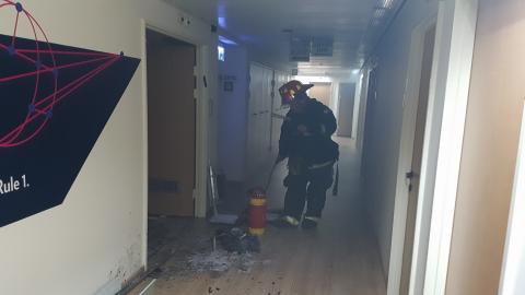 שריפה במעבדה שבבניין משרדים ברחוב - חדשות בפתח תקווה