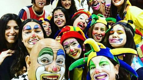 מאגף הנוער והצעירים יצאו ליצנים - חינוך בפתח תקווה