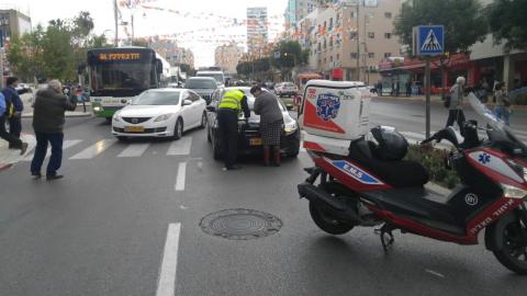 הולכת רגל בת 17 נפגעה - חדשות בפתח תקווה