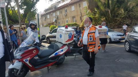 גבר נדקר ברחוב כצנלסון - חדשות בפתח תקווה