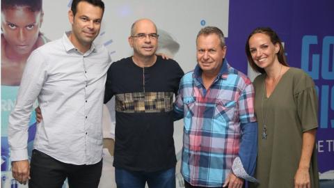 על מה שוחחו בראבא וברוורמן? - חיי זוהר בפתח תקווה
