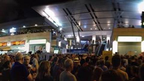 אלפים במחאה במוצ"ש ובהם דפני - חדשות בפתח תקווה