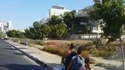 חוסר אחריות משווע: כך אב - תחבורה בפתח תקווה