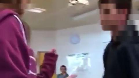 ילד בכיתה ז' חבט באגרוף - חינוך בפתח תקווה