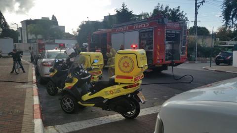 אישה נפצעה קל בשריפה בדירה - חדשות בפתח תקווה