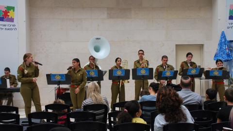 ביקור התזמורת בשניידר - בריאות בפתח תקווה