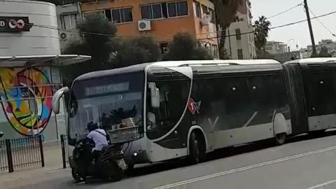 למזלנו נהג האוטובוס התאפק - - חדשות בפתח תקווה