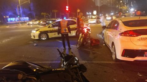 רוכב אופנוע נפצע בינוני בתאונת - חדשות בפתח תקווה