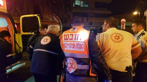 עובד זר מאריתריאה נדקר ברח' - חדשות בפתח תקווה