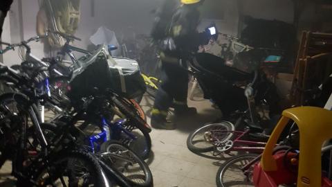 חשד להצתות: 5 שריפות הלילה - חדשות בפתח תקווה