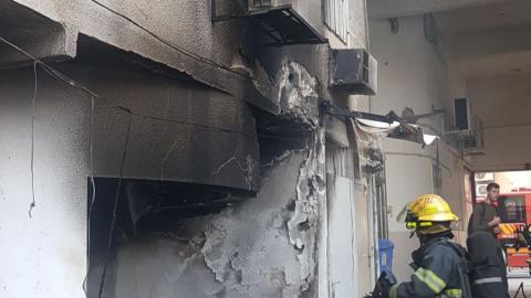 שריפה במתקן אשפה מתחת לבניין - חדשות בפתח תקווה