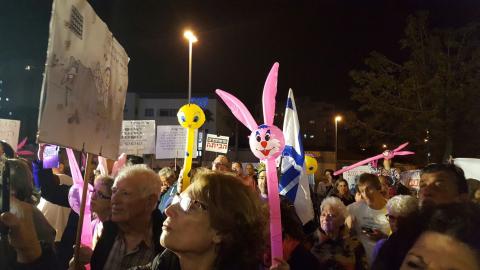 פרופ' ירון זליכה בכיכר גורן - חדשות בפתח תקווה