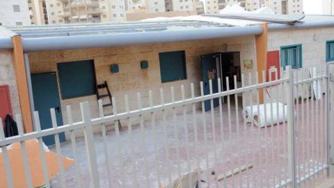 הורי הילדים במתחם הגנים שנסגר: - חינוך בפתח תקווה