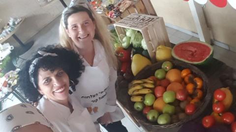 גם מורים צריכים גיבוש: בביה"ס - חינוך בפתח תקווה