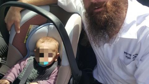 פעוט ננעל ברכב ברחוב בן - חדשות בפתח תקווה