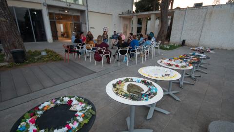 מייצג אמנות לקראת יום הזיכרון: - קהילות בפתח תקווה
