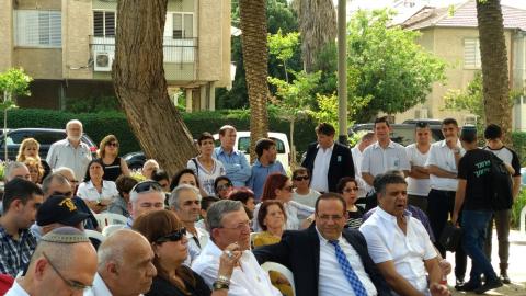 טקס לזכר חללי לוחמי המחתרות - קהילות בפתח תקווה