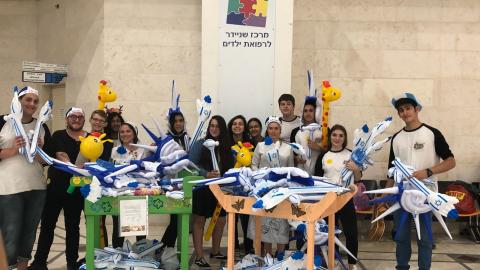 בני נוער חברי מועצת הנוער - מעשים טובים בפתח תקווה