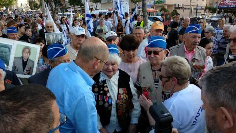 צעדת הניצחון של הוטרנים במרכז - קהילות בפתח תקווה