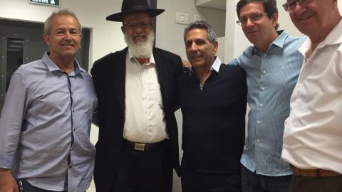 ערב חגיגי לכבוד הרצאותיו וספרו - קהילות בפתח תקווה