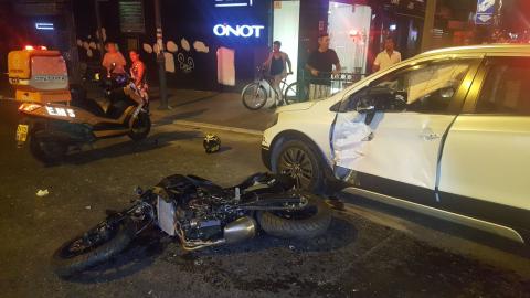 2 פצועים בתאונת דרכים ברחוב - חדשות בפתח תקווה