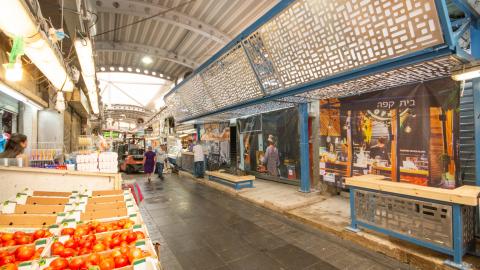 מתבצעות עבודות שיפוצים בשוק - חדשות בפתח תקווה