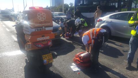 צעירה בת 25 נפצעה בינוני - חדשות בפתח תקווה