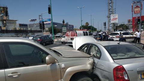 גבר בן 82 נפצע בתאונת - חדשות בפתח תקווה