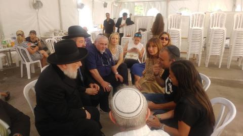 הרב לאו, חברי כנסת וחברי - חדשות בפתח תקווה