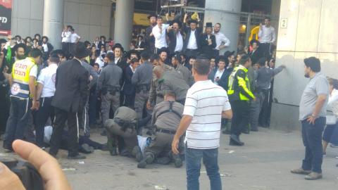 מאות חרדים מהפלג הירושלמי הקיצוני - חדשות בפתח תקווה