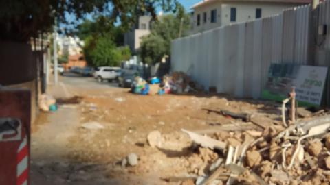 נהרס מבנה שחסם את התנועה - חדשות בפתח תקווה