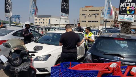 פעוט ננעל ברכב בחניון אושר - חדשות בפתח תקווה