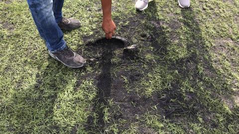 בשל תנאי המגרש הסינטטי במחנה - ספורט בפתח תקווה