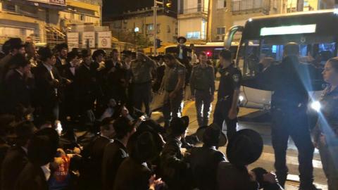 הפגנות הפלג הירושלמי בגבול בני - חדשות בפתח תקווה