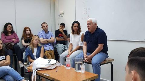 המאמן פיני גרשון לשעבר אלוף - חינוך בפתח תקווה
