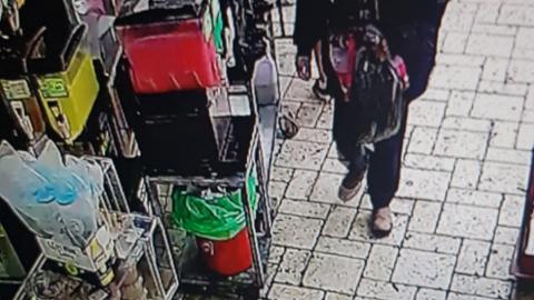 נעצר תושב ת"א בן 64 - חדשות בפתח תקווה