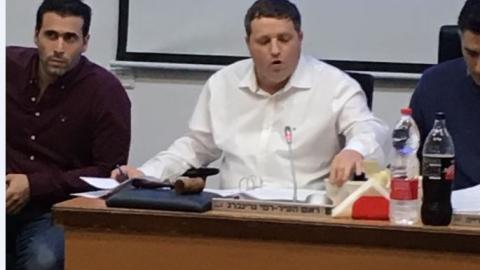 התקפות מכל עבר על ראש - חדשות בפתח תקווה