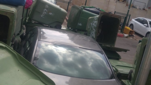 זבל מסביב לרכב שחונה בחניית - חדשות בפתח תקווה