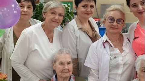  אלכסנדרה לוקטיבה תושבת פתח תקווה - קהילות בפתח תקווה
